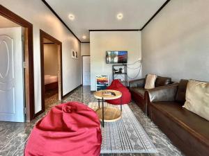 Posezení v ubytování Baankao Resort Rayong