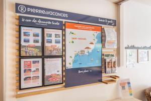 a display wall at a pierreaccreates event at Résidence Pierre & Vacances La Promenade des Bains in Saint-Raphaël