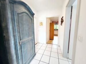 Fotografie z fotogalerie ubytování Ferienhaus Urlaub am Meer mit Terrasse, Balkon und großem Garten v destinaci Tating
