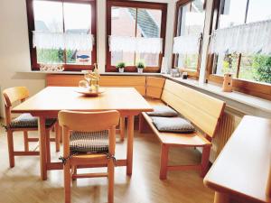 Fotografie z fotogalerie ubytování Ferienhaus Urlaub am Meer mit Terrasse, Balkon und großem Garten v destinaci Tating