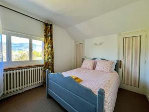 Posteľ alebo postele v izbe v ubytovaní Maison des Vues Imprenables, Jacuzzi, 1h15 Geneva