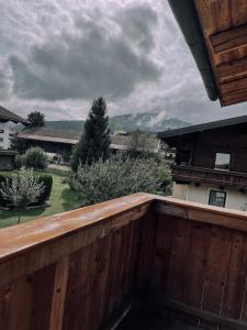 Nespecifikovaný výhled na hory nebo výhled na hory při pohledu z apartmánu