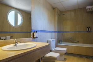 Un baño de Crisol Jardines de Córdoba