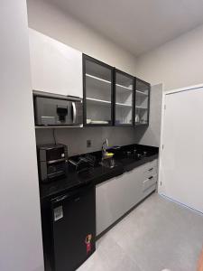 Una cocina o cocineta en Uni Tamari 405
