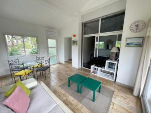 Χώρος καθιστικού στο Domaine du Mas Fontclaire Sommières - 28 pers