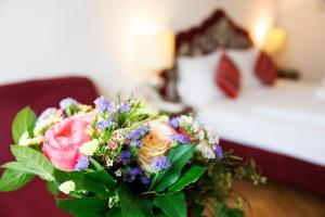 Katil atau katil-katil dalam bilik di Hotel Royal