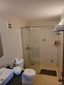 Un baño de Elegant Studio in Assagaon