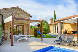 Πισίνα στο ή κοντά στο Villa Mathilda by IstriaLux