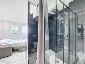 Ένα μπάνιο στο My home créqui 1