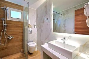 Kúpeľňa v ubytovaní Villa Maria apartments + 37 fotografií