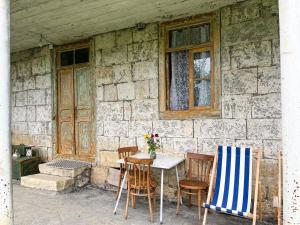 安布罗劳里Old House in Racha - ძველი სახლი რაჭაში的相册照片