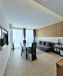 Photo de la galerie de l'établissement Luxury Moon Playa del Inglés, à San Bartolomé