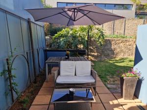 B&B on Buckingham Guest House外面的花园