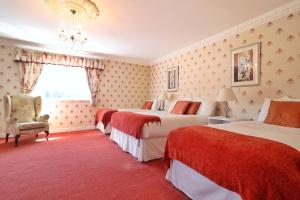 Llit o llits en una habitació de Meadowside B&B