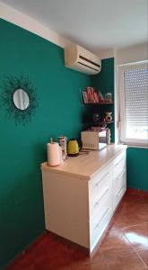 Kuchyň nebo kuchyňský kout v ubytování Apartman TIN