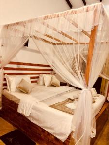 Ένα ή περισσότερα κρεβάτια σε δωμάτιο στο Shine Rich Home