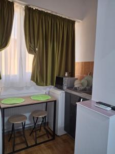 Η κουζίνα ή μικρή κουζίνα στο Anna Home
