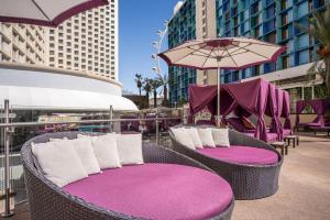 Posezení v ubytování Harrah's Las Vegas Hotel & Casino