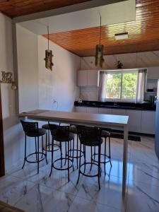 Dapur atau dapur kecil di Residencial Refúgio