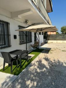 A balcony or terrace at B&B Aquino in Terrazza
