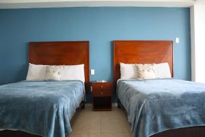 Снимка в галерията на Oceanview apt, 1 min walk to Coco Bongo в Канкун