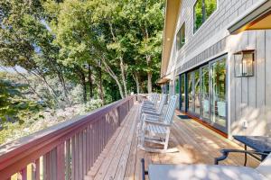 Μπαλκόνι ή βεράντα στο Valley View Lodge at Camp Rockmont