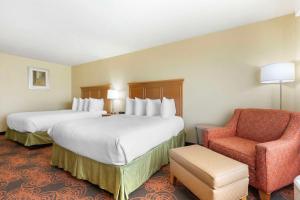 Postel nebo postele na pokoji v ubytování Best Western Plus Waco North