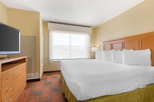 Postel nebo postele na pokoji v ubytování Best Western Plus Waco North
