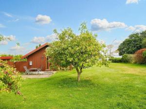 Zahrada ubytování 5 person holiday home in Jægerspris-By Traum