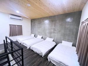 Postel nebo postele na pokoji v ubytování Hey Castle B&B