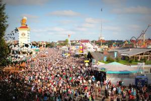 a large crowd of people at a fair at Munich Apartment 110 qm with 3 Bedrooms very cetral location 1 to 10 Guests in Munich