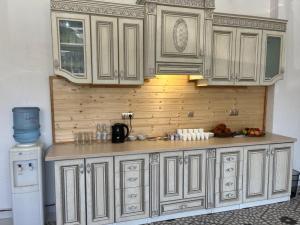 A cozinha ou kitchenette de Magic View Hotel