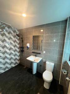 Koupelna v ubytování Melur Inn