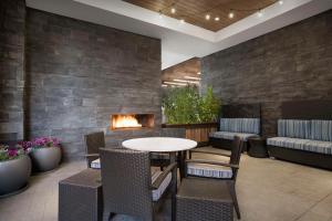 Posezení v ubytování Home2 Suites by Hilton Eugene Downtown University Area