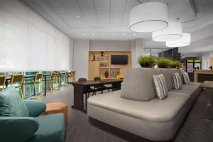 Posezení v ubytování Home2 Suites by Hilton Eugene Downtown University Area