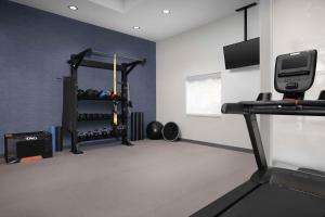 Fitness centrum a/nebo fitness zařízení v ubytování Home2 Suites by Hilton Eugene Downtown University Area
