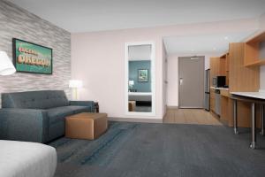 Posezení v ubytování Home2 Suites by Hilton Eugene Downtown University Area