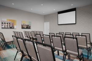 Konferenční prostory v ubytování Home2 Suites by Hilton Eugene Downtown University Area + 29 fotografií
