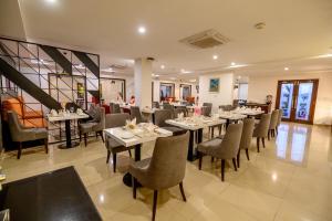 Posezení v ubytování Hotel One Sahiwal