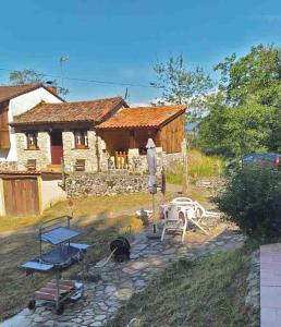 Ein Garten an der Unterkunft La Casa de la Vieja