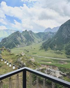 Afbeelding uit fotogalerij van Outside Kazbegi in Kazbegi