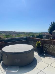 锡福德Spacious Studio Cabin with Sea/ Downs views Sole Use of HotTub in Seaford的相册照片