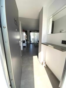 Posteľ alebo postele v izbe v ubytovaní Torrevieja - Punta Prima Penthouse OASIS BEACH VII