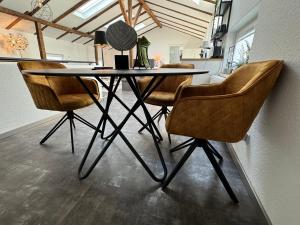 Fotografie z fotogalerie ubytování GLEIS 13 - THE LOFT im ehemaligen Lokschuppen v destinaci Bückeburg