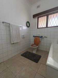 Ένα μπάνιο στο The Little House by the Sea +21 φωτογραφίες