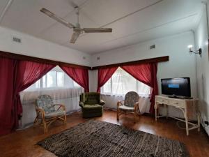 Μια τηλεόραση ή/και κέντρο ψυχαγωγίας στο The Little House by the Sea