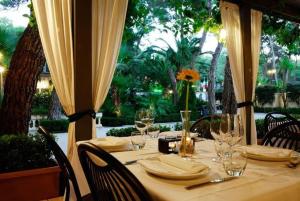 Zahrada ubytování Hotel Villa Giusy + 19 fotografií