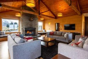 Χώρος καθιστικού στο Lake Ohau Quarters