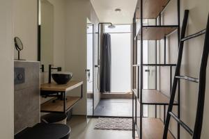 Ένα μπάνιο στο Vakantiewoning aan het water - met dakterras en balkon - Vista Maris - Nr 40