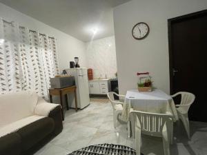 Posezení v ubytování Casa Joinville 2 dormitórios custo beneficio